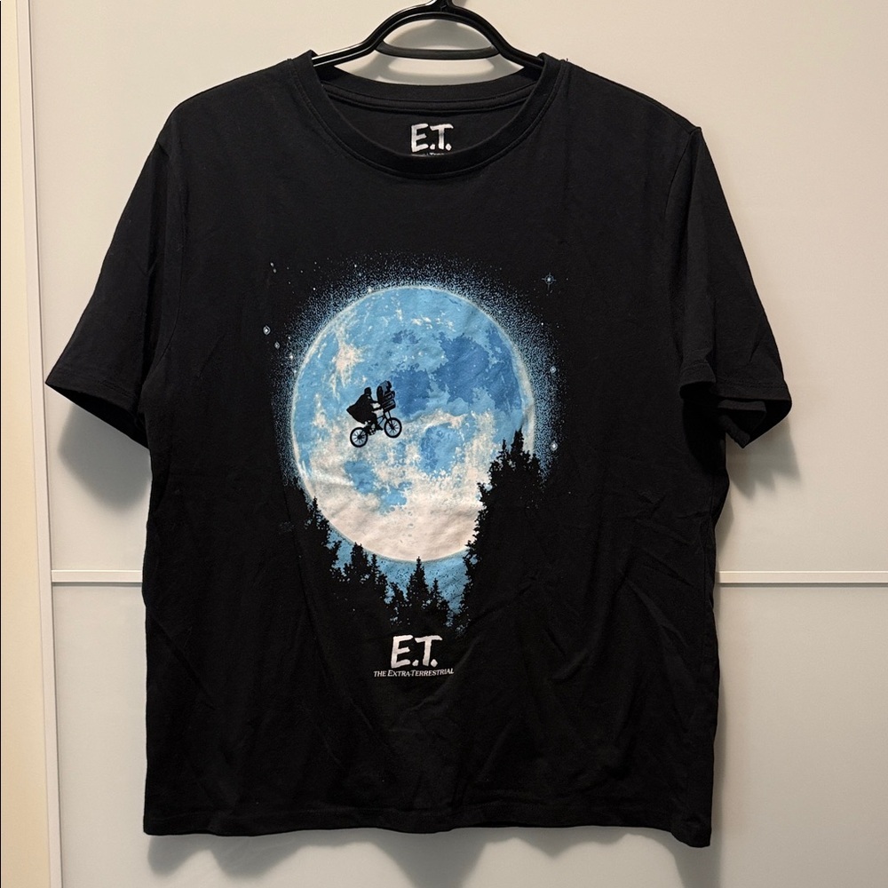 E.T. Black and Blue Graphic T-Shirt